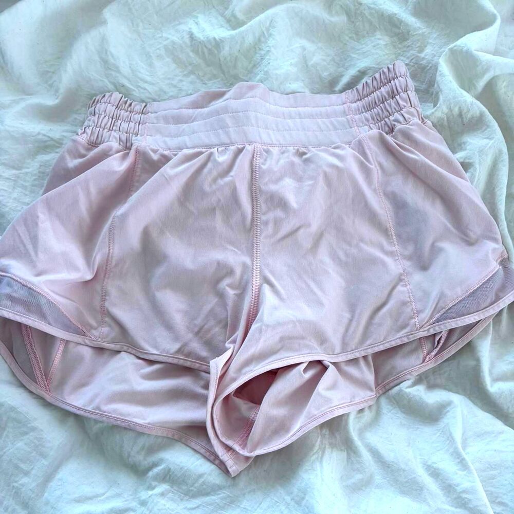 LULULEMON Strawberry Milkshake Women's Size 6 Pink Shorts Exclusive Color